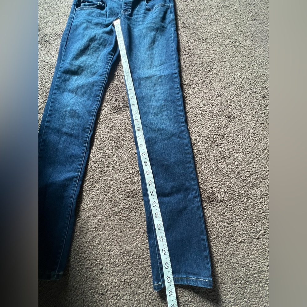 Uniqlo Maternity Skinny Jeans - Picture 9 of 9